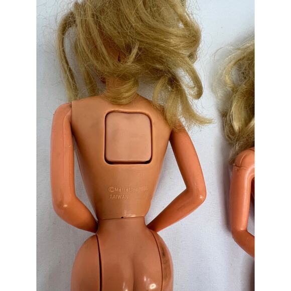 2 1966 Vintage Barbie Dolls with Push Button - Picture 4 of 9